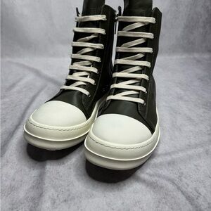 Rick Owens
Hollywood sneakers